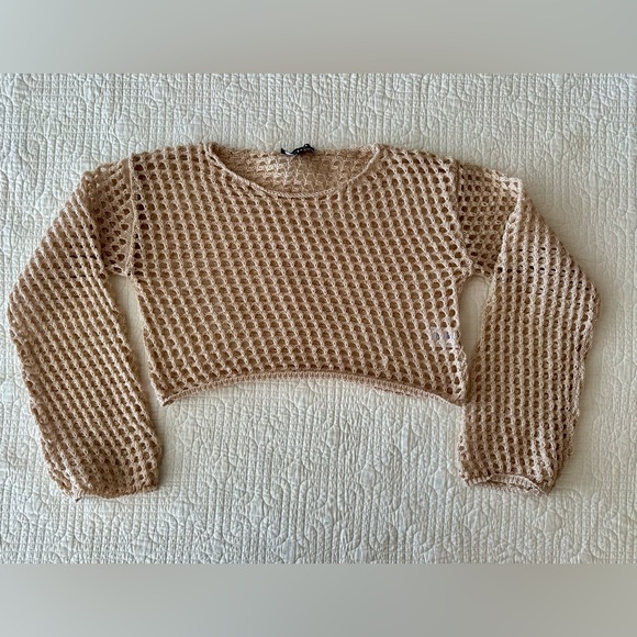 Vici Cream/Tan Crochet Crop Top - size S - Picture 6 of 8